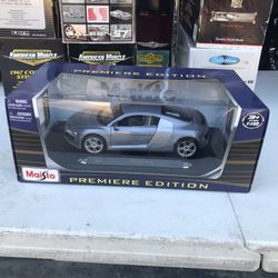 Diecast Audi R8 1/18 1;18!!! More Cars And Trucks On My Page!!!