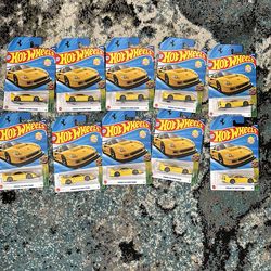Ferrari F40 Competizone Hotwheels Lot