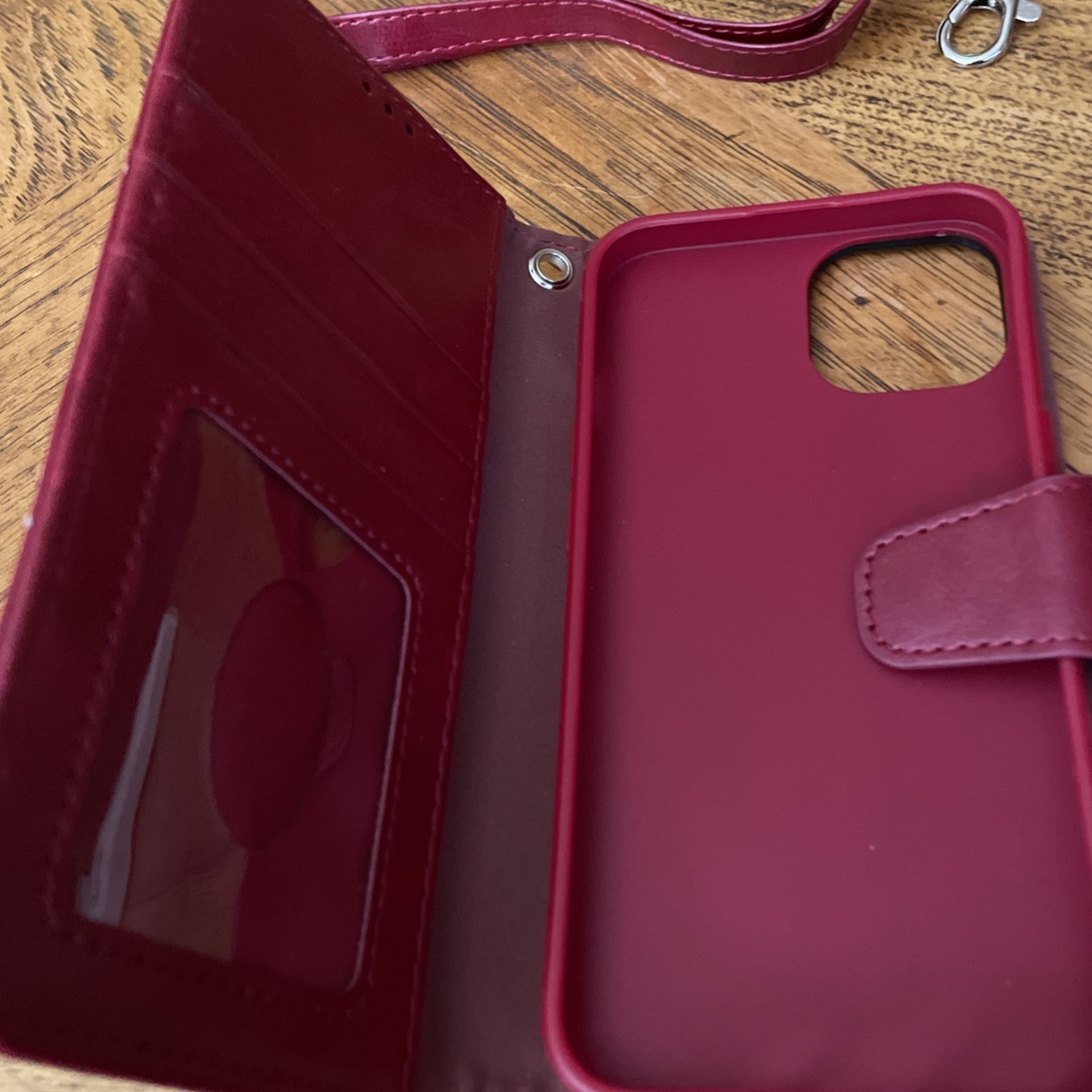 Arae New in Box Wallet-Red 5.25” x. 2.5” for I Phone