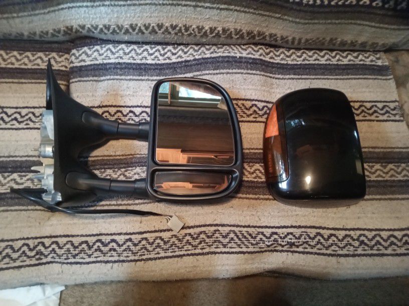 New 2003-2007 Ford Superduty Truck Right Mirror, New Condition.  $20.00.