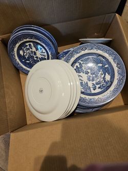 Blue willow dish set with serving trays, cups and sausage