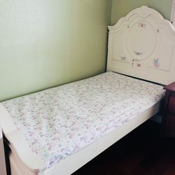 Twin Size Kids Bed with Mattress Included