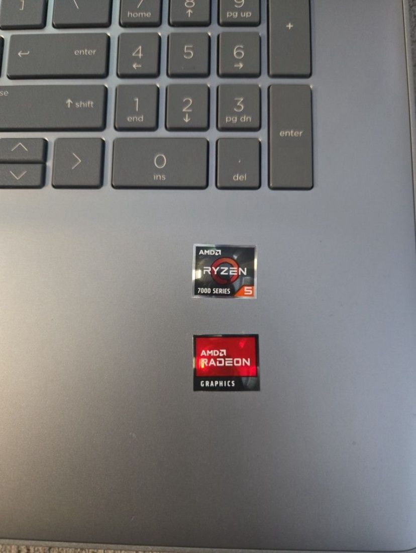 HP Laptop 17-cp2025dx
