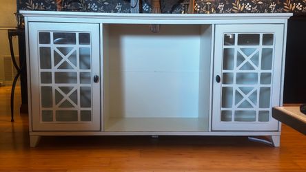 White buffet/TV stand  with Panel doors and shelves