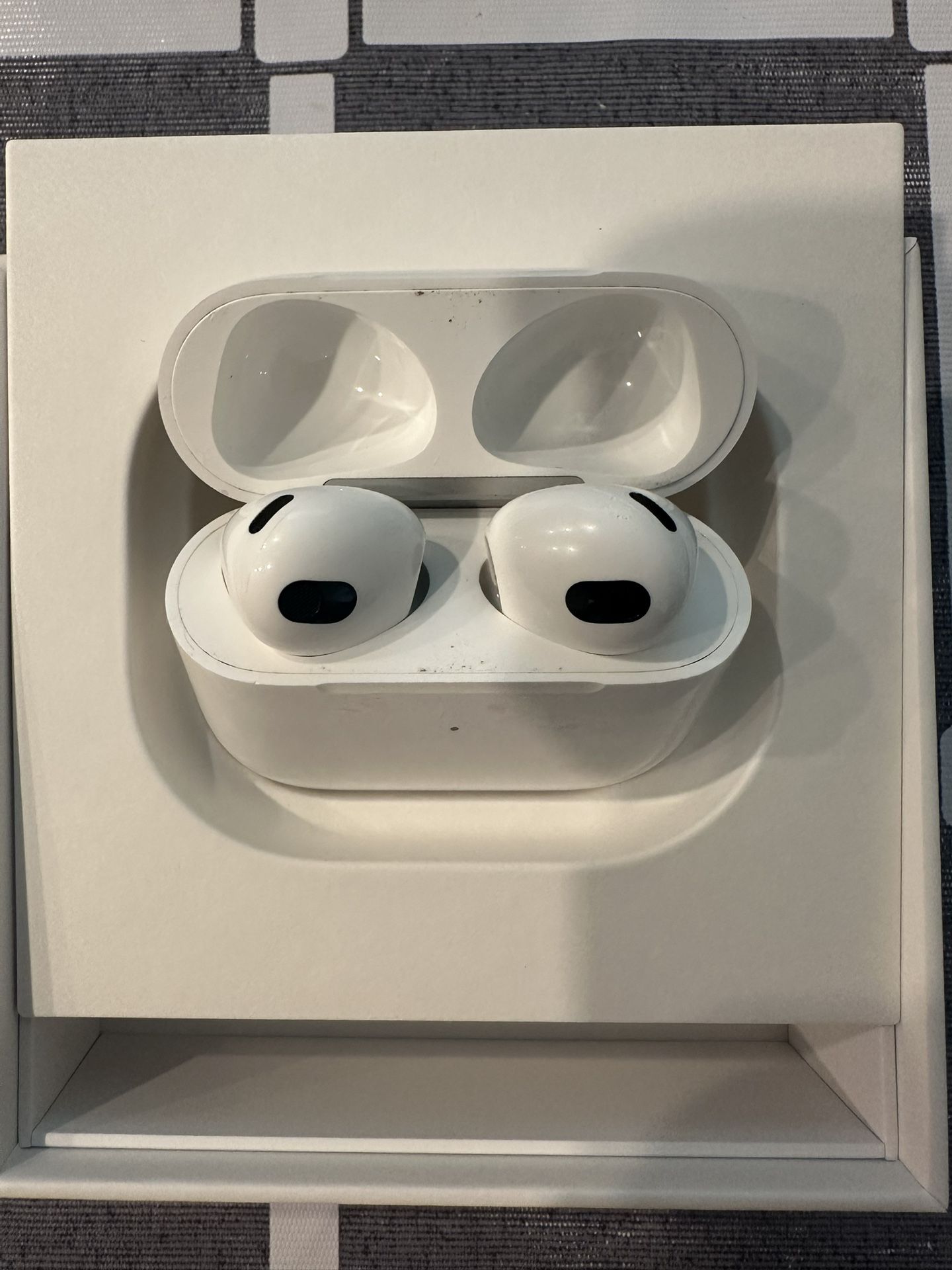 AirPod 3 Wireless Earbuds With Mage Safe Charging case