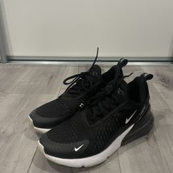 Nike Air Max 270