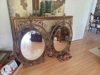 Twin Mirrors With Bronze decoration