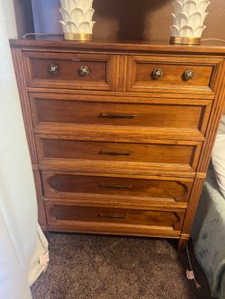 Dresser 5 drawers