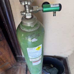 oxygen compressed usp un1072
