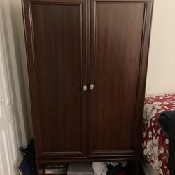 Cabinet, Dresser 