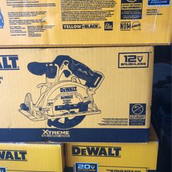 Dewalt 12V Extreme 5 3/8 Circular Saw
