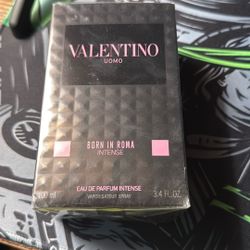 Valentino 
