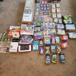 POKÉMON COLLECTION  WILL NOT SEPARATE  SEE DESCRIPTION 