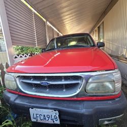 1999 Ford Explorer