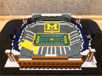 FOCO Michigan Wolverines BRXLZ Stadium Big House Building Blocks/Bricks Set (like tiny lego)