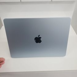 APPLE MACBOOK PRO 13IN 2022 M2