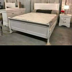 New white queen 4pcs bedroom set 