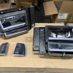 LED Headlights For 1991 To 1994 Ford Explorer; Black Housing. / Luces Negras Con Barra De LED 