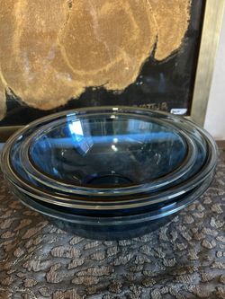 Vtg 1970’s Pyrex Royal Blue Mixing / Serving Bowls 3