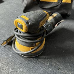 Dewalt Orbit Palm Sander corded DWE6423