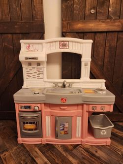 Play kitchen