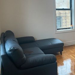 🛋️ Like-New Navy Blue Leather Sectional - HALF OFF! 🛋️