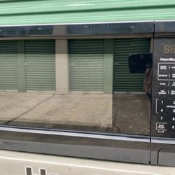 Hamilton Beach 1.1 cu. ft. Countertop Microwave Oven, 1000 Watts - Black 