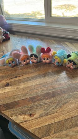POPMART Cry Baby Power Puff Girl collection lot (6)