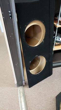 Dodge Challenger sub box