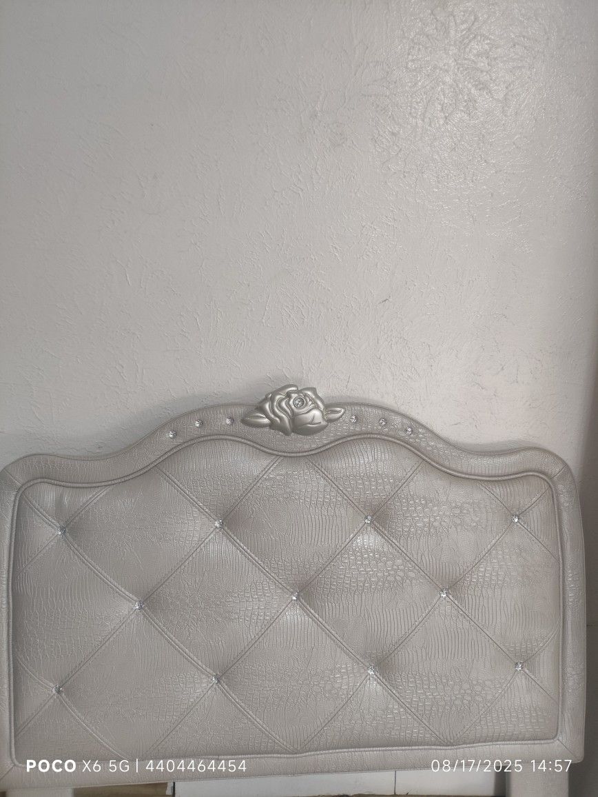 Elevate Your Bedroom! Glam Silver Crocodile-Textured Tufted Headboard, Box Spring And Mattress- Only $200!