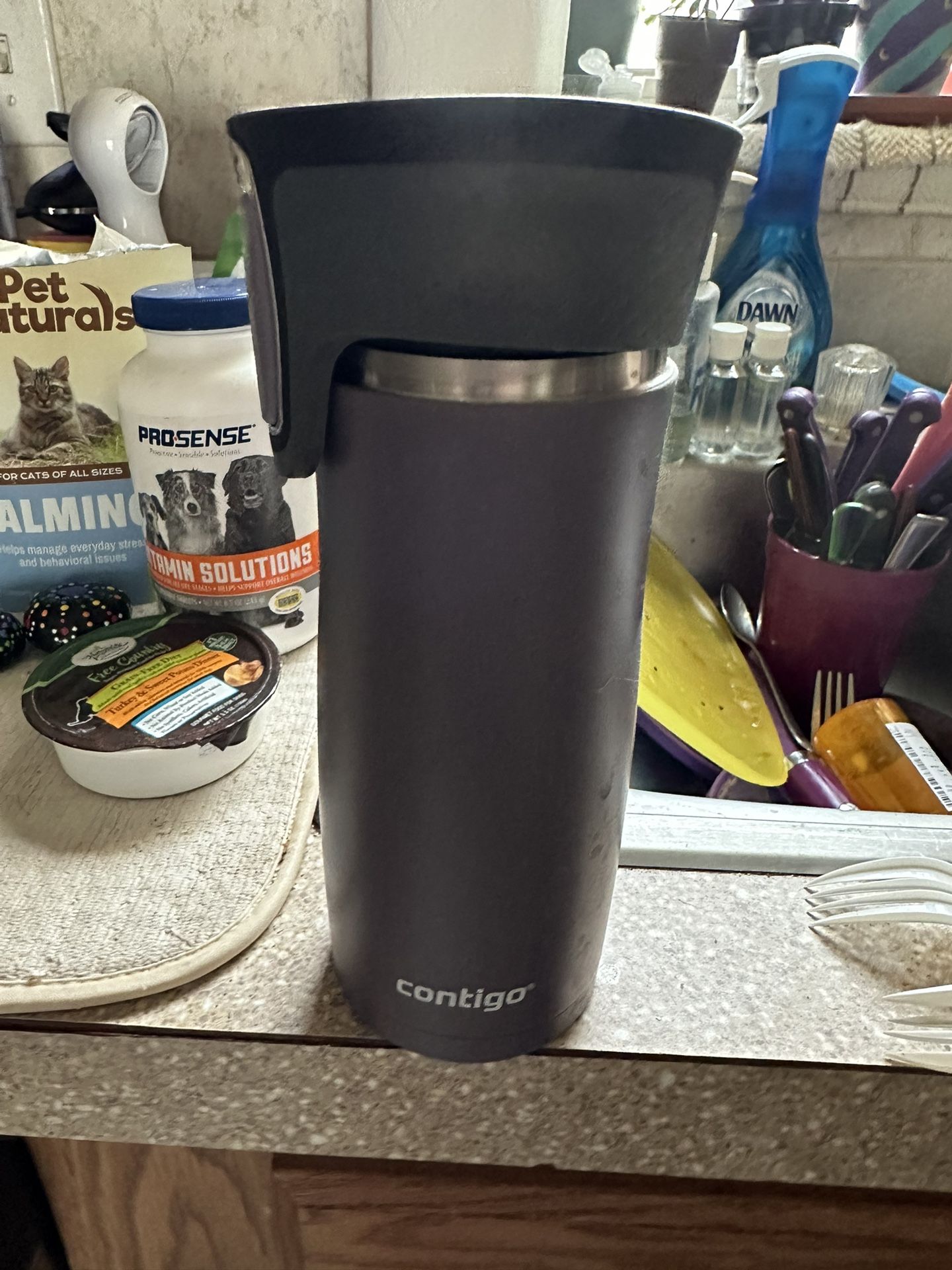 CONTIGO 32oz THERMOS BRAND NEW