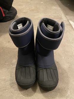 Kid's boots - insulated/ size 3