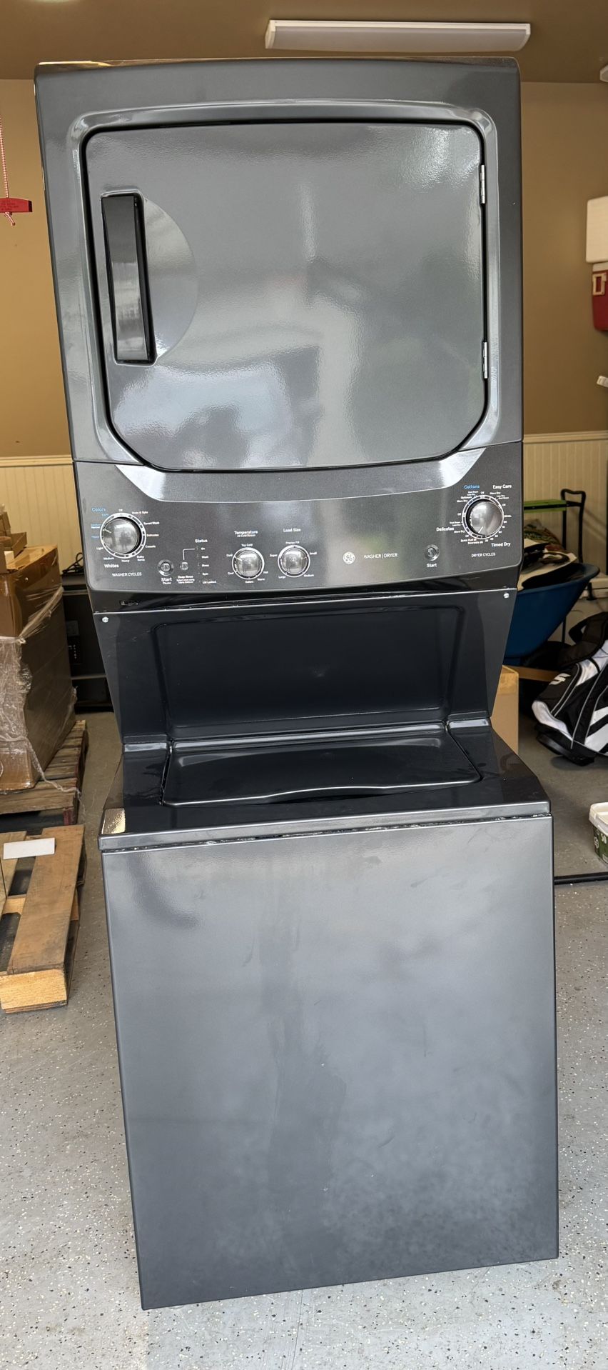 GE Spacemaker 3.8 cu ft Washer and 5.9 cu ft electric dryer
