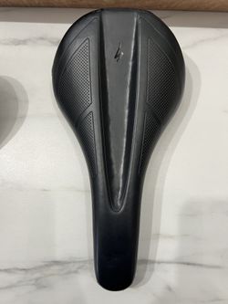 Specialized Henge Saddle,143mm