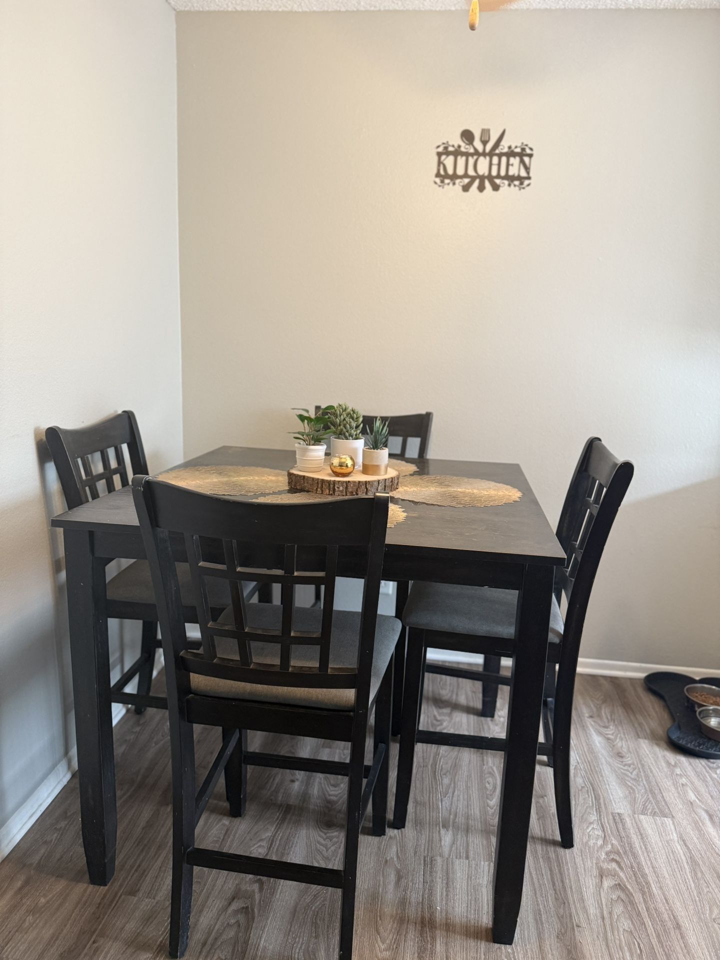 Kitchen Table 