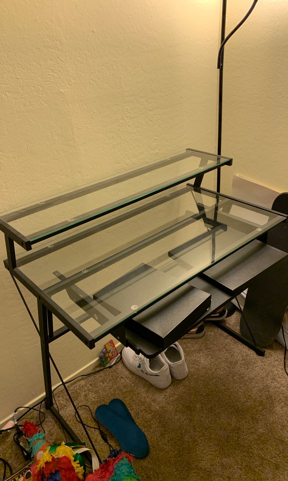 GLASS DESK NEED GONE NOW
