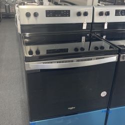 New Scratch And Dent Whirlpool 4 Burner Glass Top Stainless Steel Range. 1 Year Manufactured Warranty 
