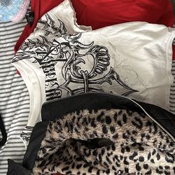 Women’s clothing and hair tools