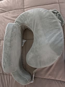 My Brest Friend Baby Nursing Feeding Pillow with Pocket Grey