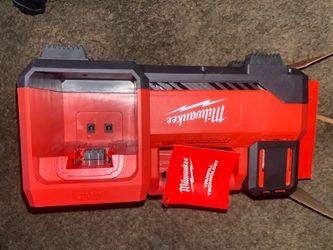 M18 2848-20 Milwaukee Tire / ball inflator