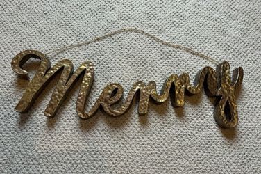 Hanging  Metal  MERRY sign (28in)