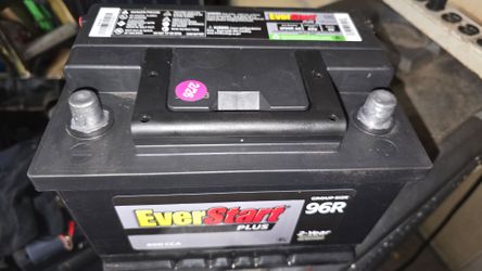 EVERSTART 96R 12V CAR AUTO  BATTERY NEW