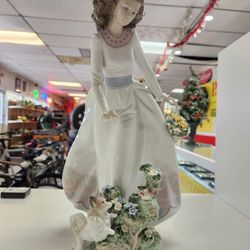 Lladro A Sunday Troll