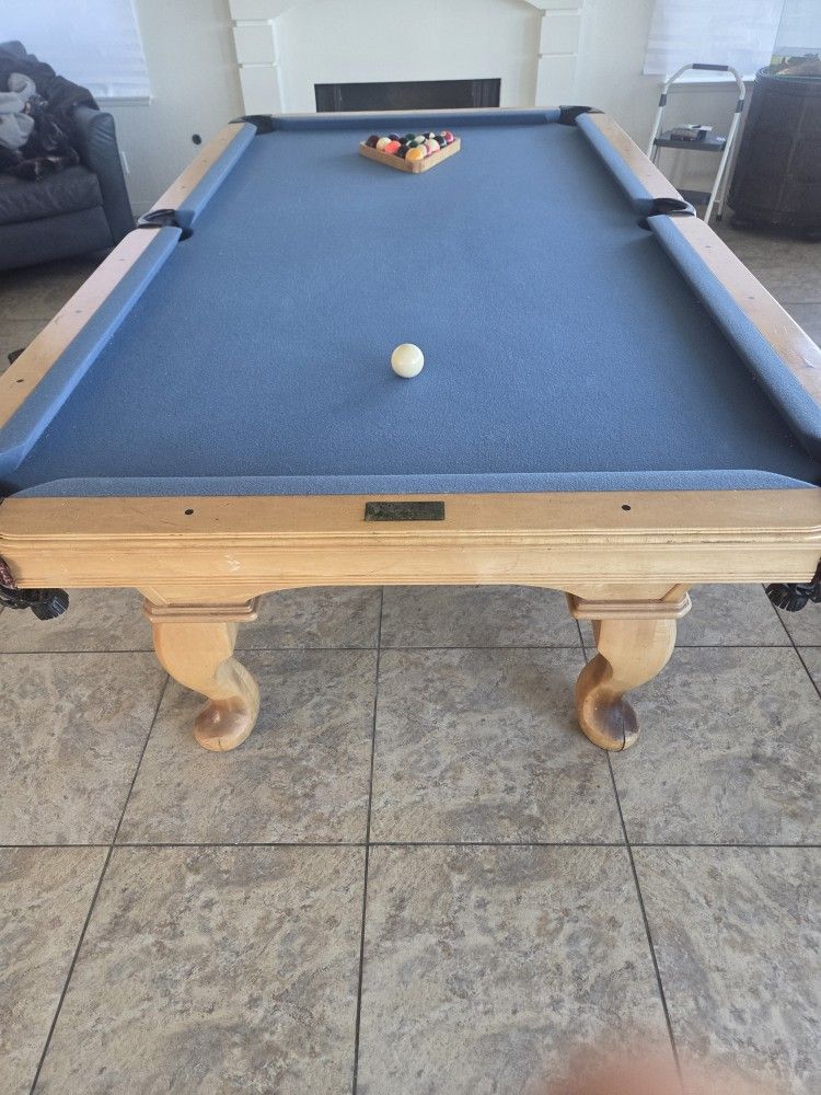 Pool Table Olhausen With Pool Sticks And Accessories 