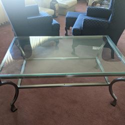 Cocktail Table and End Table 