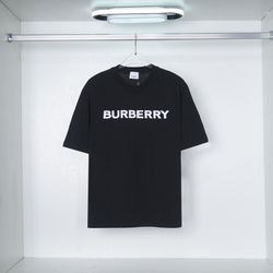 Designer Brand Burberry T-shirt (size XL Black)