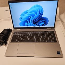 Dell Precision 3561 15.6 Inch Widescreen Intel I7-11850H 32 GB Ram Memory 512 GB SSD Nvidia Graphics T600 4 GB 