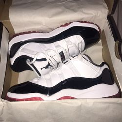 JORDAN 11 RETRO LOW 13.5 C