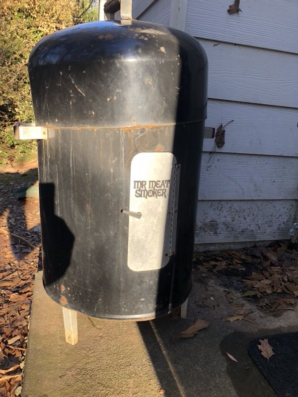 MR. MEAT SMOKER
