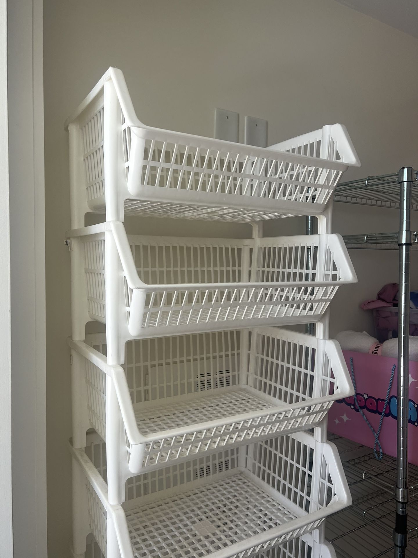 8 Baskets